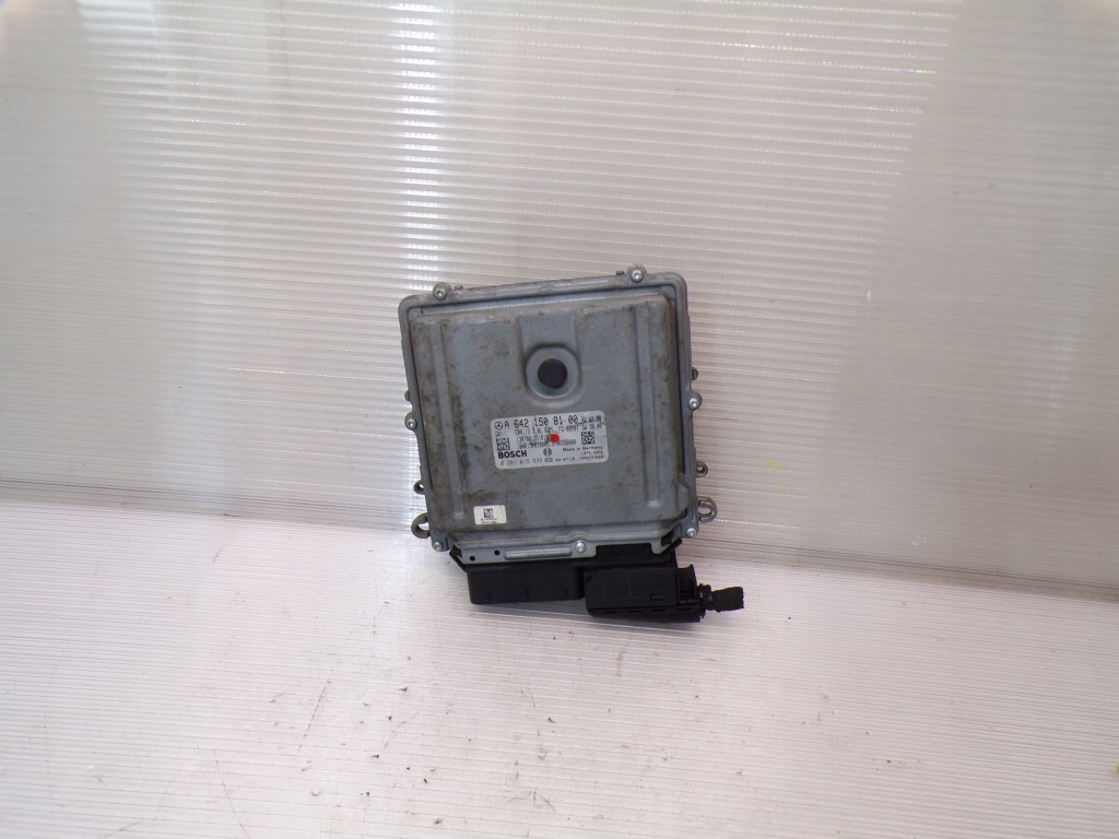 Купити Блок керування бортовий комп'ютер двигуна mercedes w251 r klasa w164 ml 3.0 cdi 6421508100