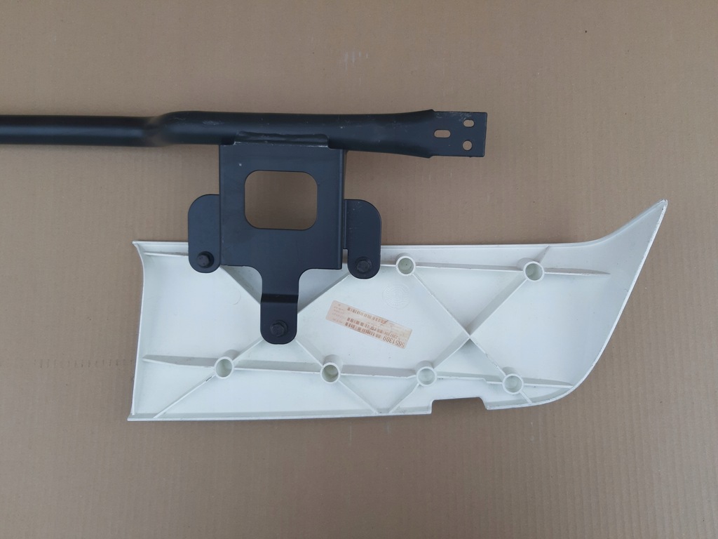 фото №7, Scania r s ngt спойлер даховий вітровик каркас