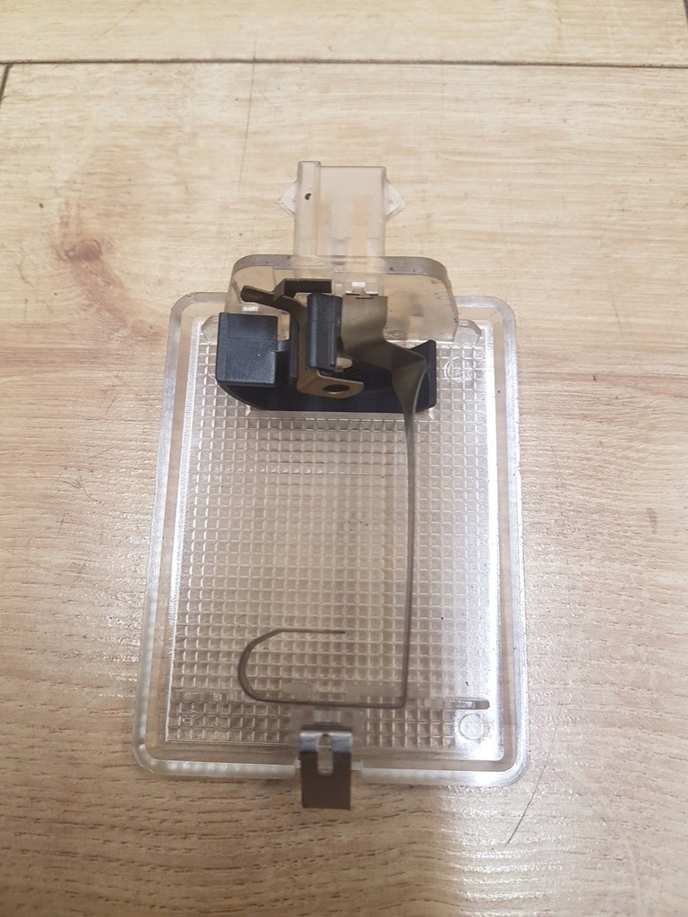 фото №2, Лампа освітлення салону volvo v70