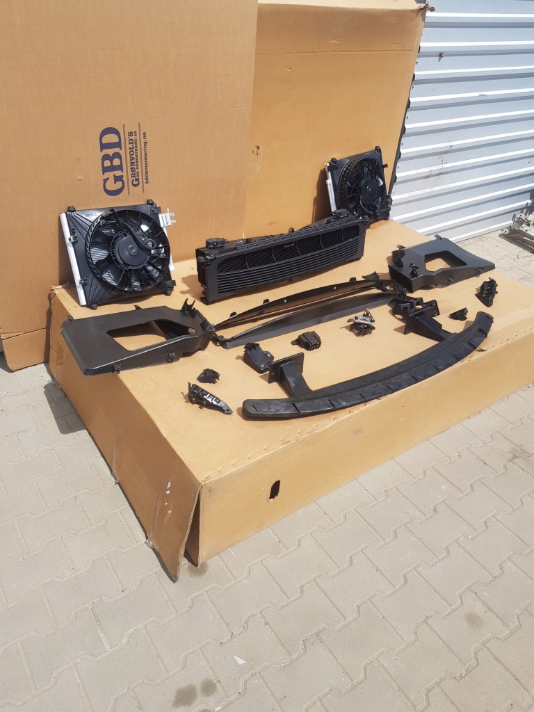 Tesla s рестайлінг  перед піддон захист решітка радіатора підкрилок Київ