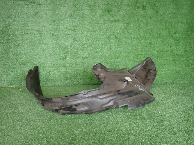 фото №1, Toyota hilux підкрилок праве передні перед