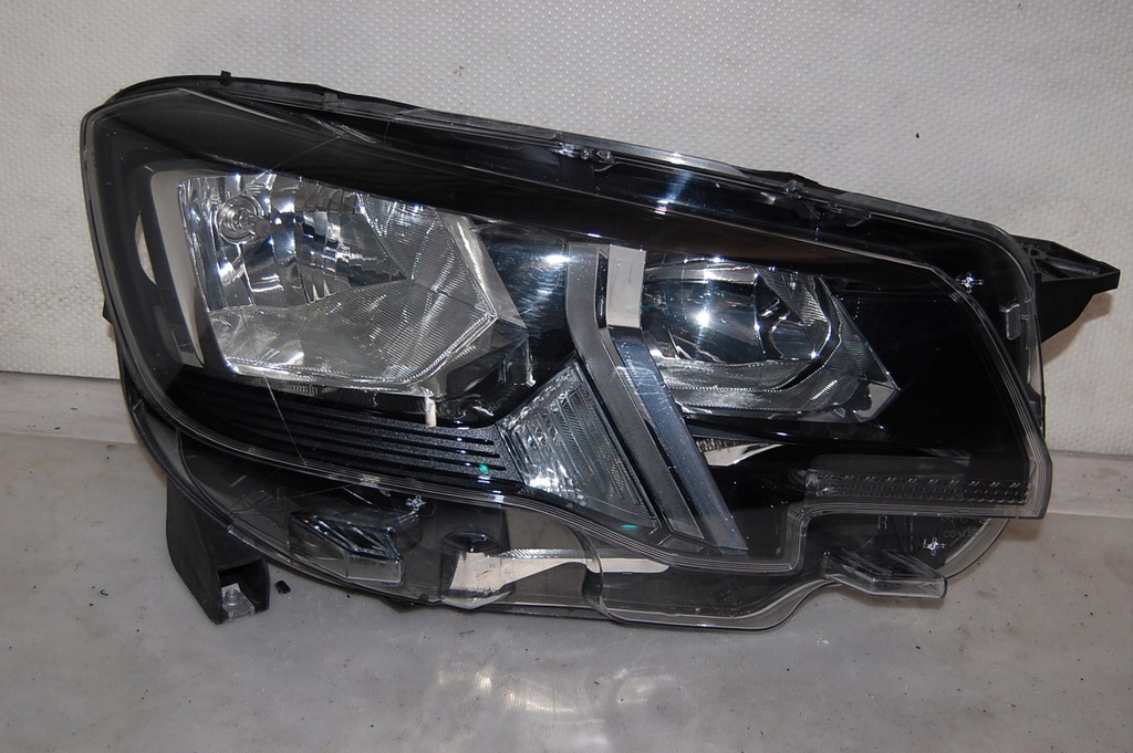 фото №1, Peugeot partner rifter iv 2018-2023 фара лампа правая 9816826880