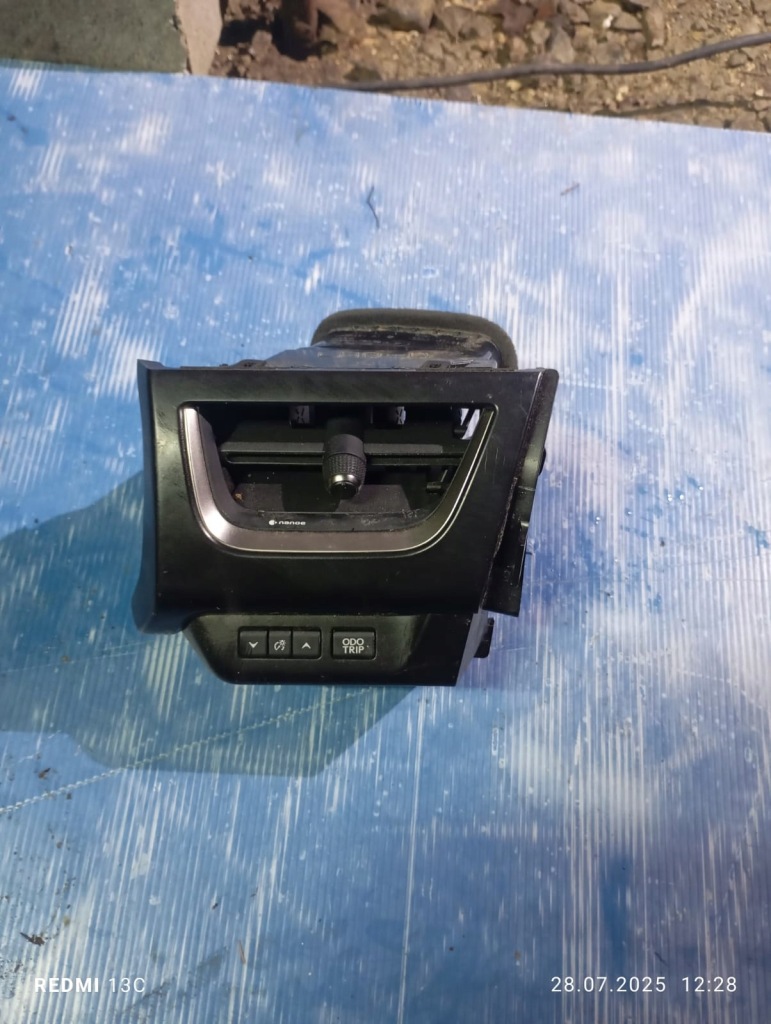 Купити Lexus ux 250h решітка обдув 55650-76030