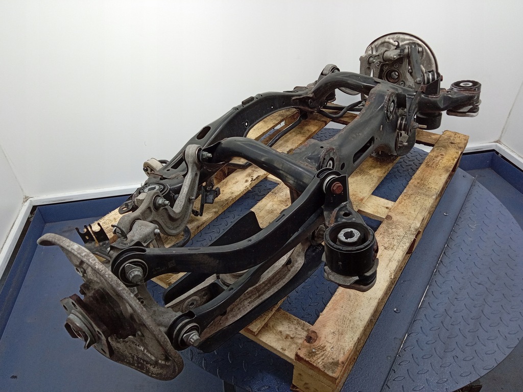 фото №4, Audi a4 b9 quattro підрамник підрамник задня 8w0505235ad