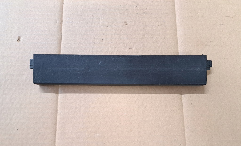 фото №1, Audi a4 b6 защита заглушка сиденье правого