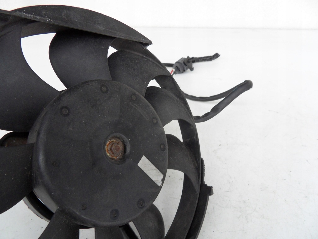Ford focus mk3 3 10-14 1.0 вентилятор радіатора Зі Шроту