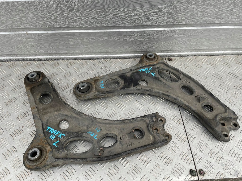 фото №1, Renault trafic важіль перед лівий правий iii