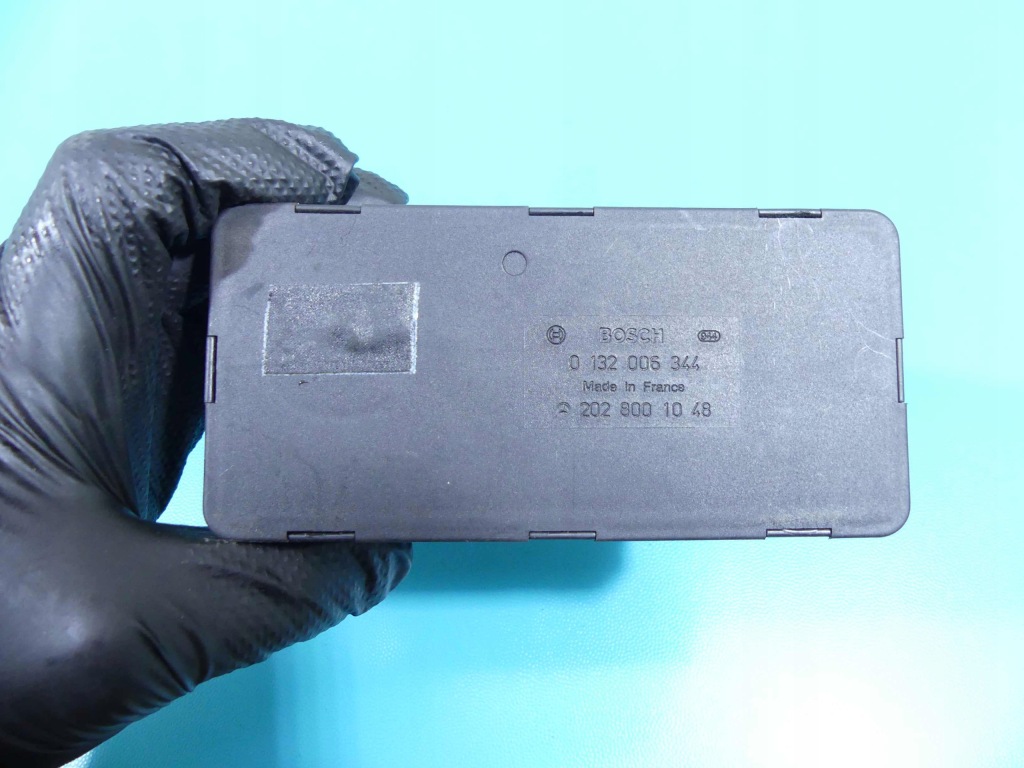 фото №2, Помпа центрального замка mercedes w202