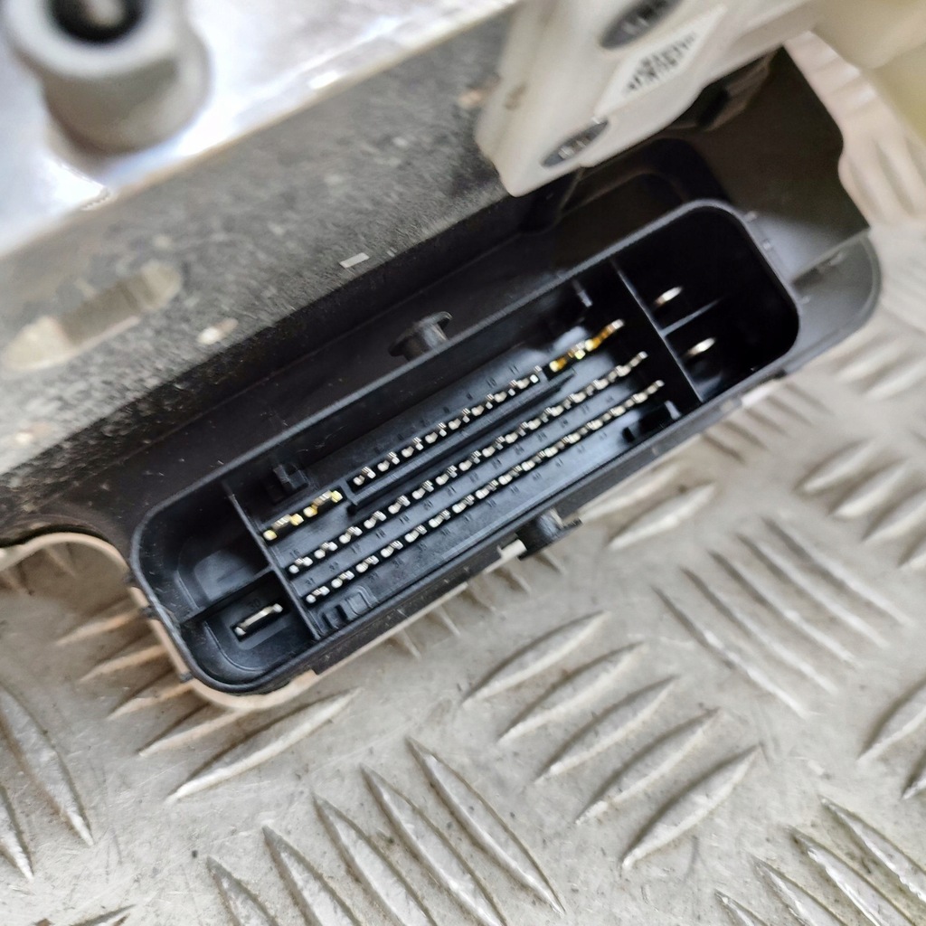 фото №6, Bmw ix 2022 усилитель тормоза