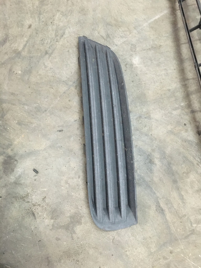 фото №1, Opel insignia a решётка бампера правая 13238329