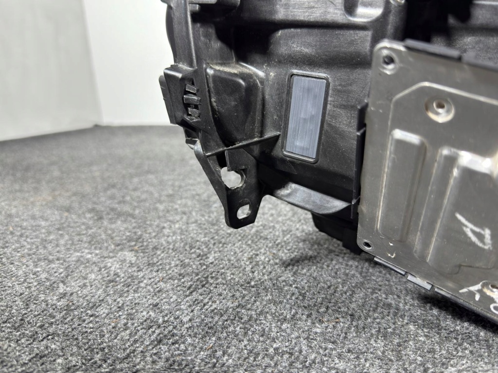 Volvo xc40 рестайлінг  base led фара правий перед передня комплект  32404666 європа  ідеальна Оригінал