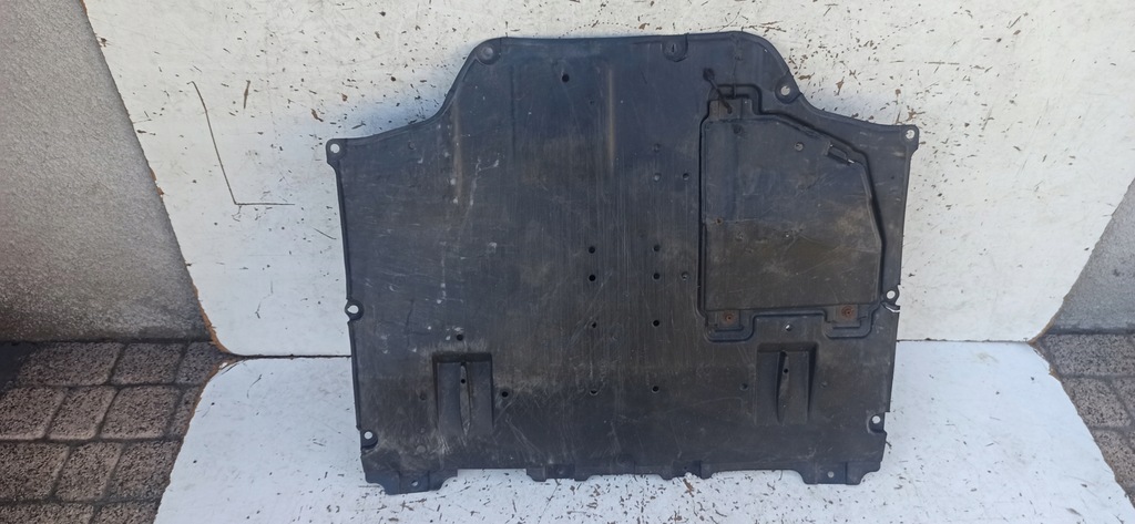 фото №1, Toyota prius iv 2015- плита захист двигуна