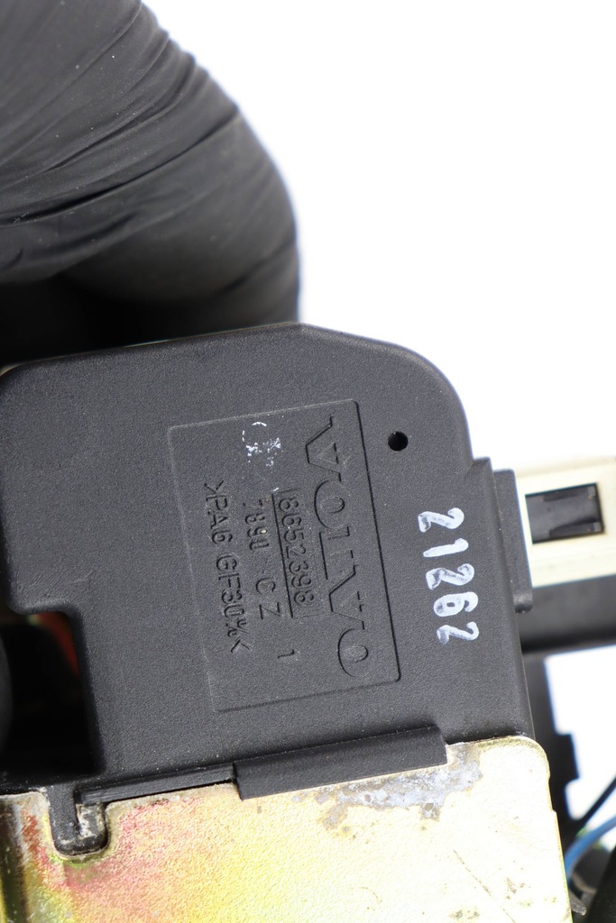 фото №9, Volvo s60 i замок крышки багажника задняя задний sedan 8652398 europa