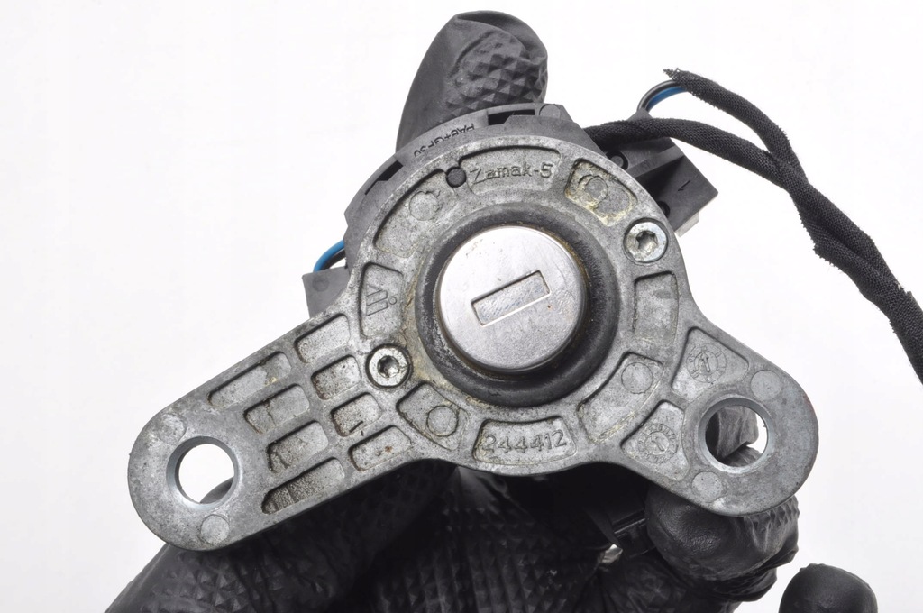 фото №11, Ferrari california 4.3 вкладка замка 8101600