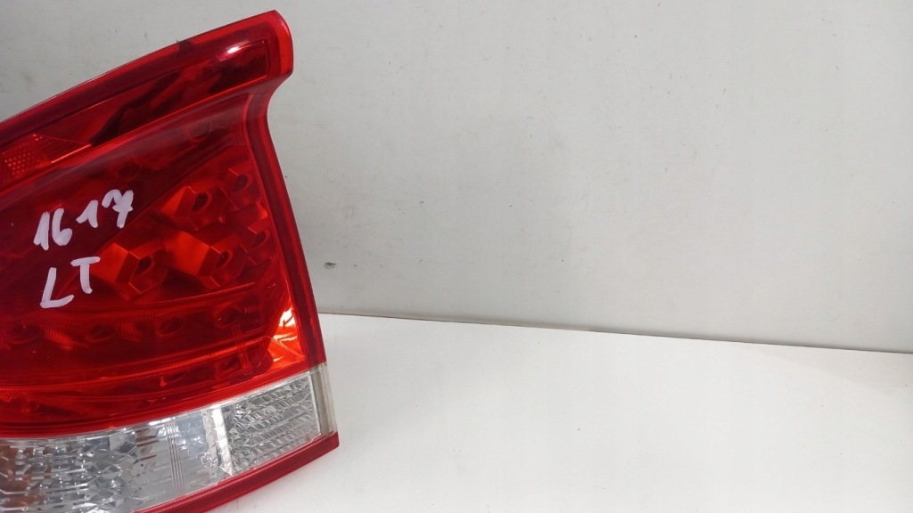 фото №2, Honda insight ii hb лампа задняя левая