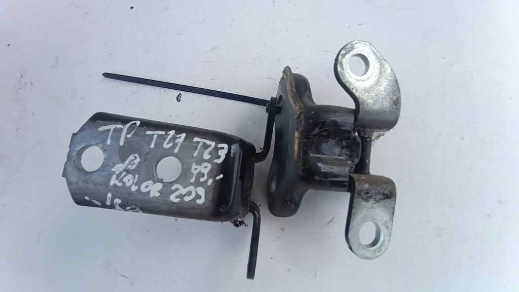 фото №1, Петли дверь задняя правый toyota avensis t27 t29 209