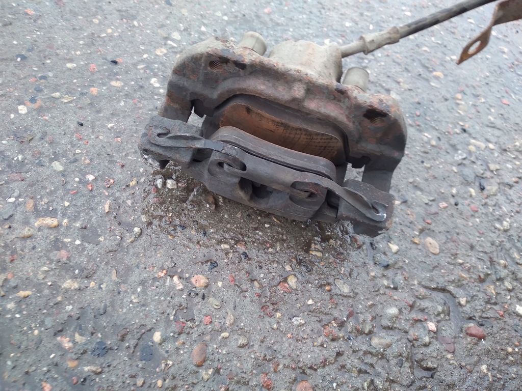 фото №4, Bmw e46 суппорт тормозной левый перед скоба 328i m52