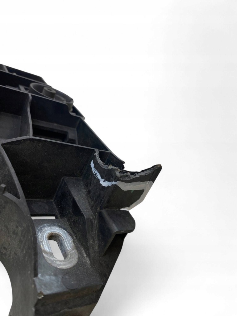 фото №10, Audi q8 кронштейн / кронштейн лампы передней