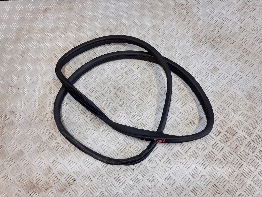 фото №1, Opel karl прокладка дверь левый задняя