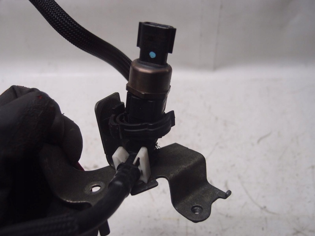 фото №11, Wąż шланг трубка топлива датчик kadjar 1.6 dci