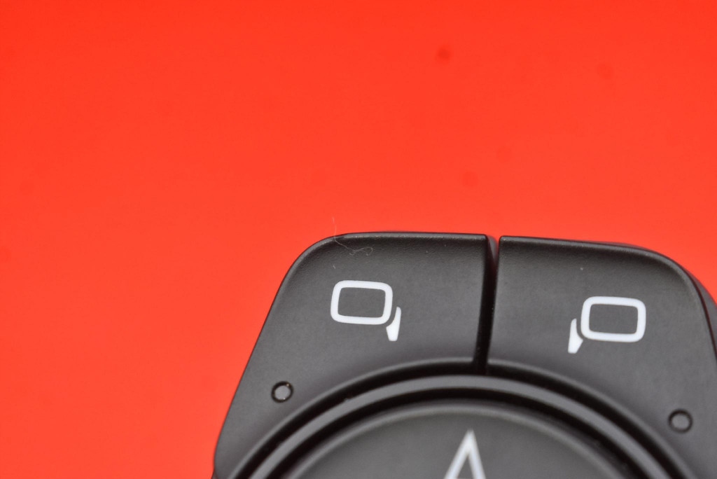 Панель управление окон eu 84210049 opel insignia b sedan 17-20 Цена