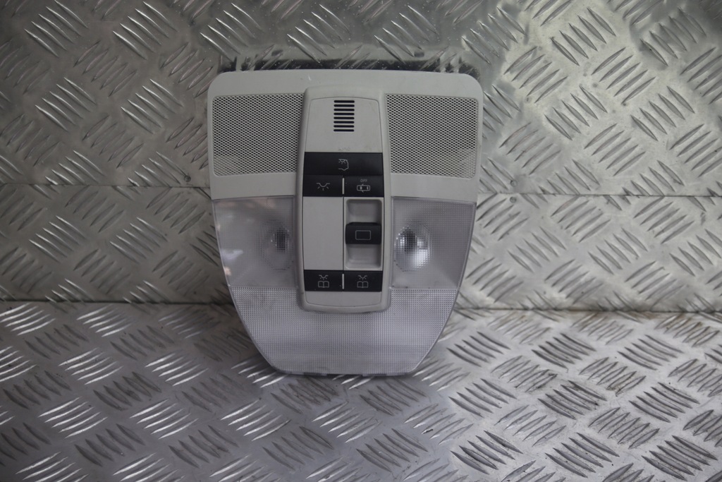 фото №1, Mercedes w245 лампа освещение 2008r 1698202223