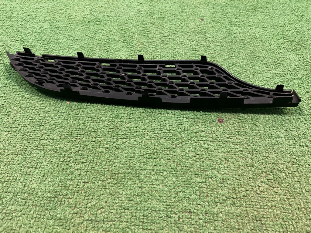 Mercedes cla w117 решітка решітка ліва нижня a1178880960 Київ