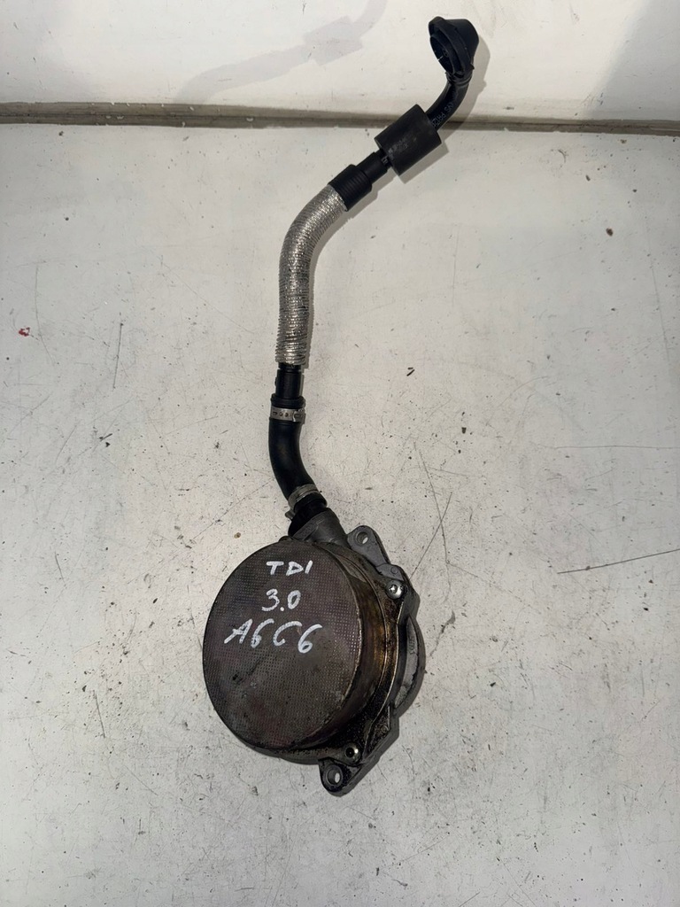 фото №1, Насос вакуум вакуум audi a6-c6 3.0 tdi pierburg 057145100t