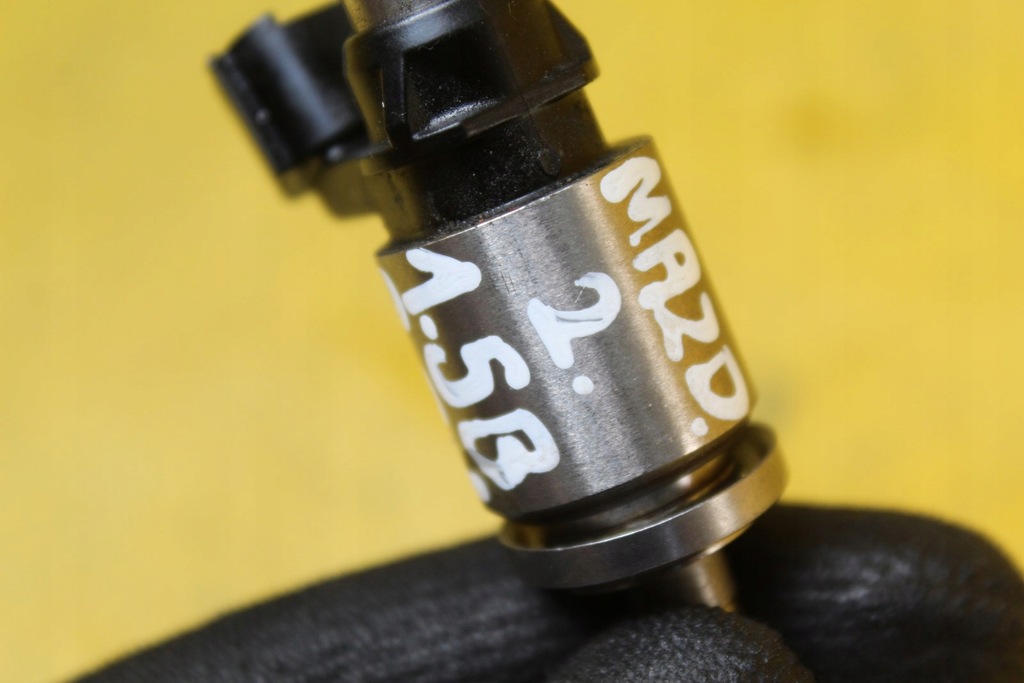 фото №6, Форсунка инжектор mazda 2 2.0 b p54g p51013250