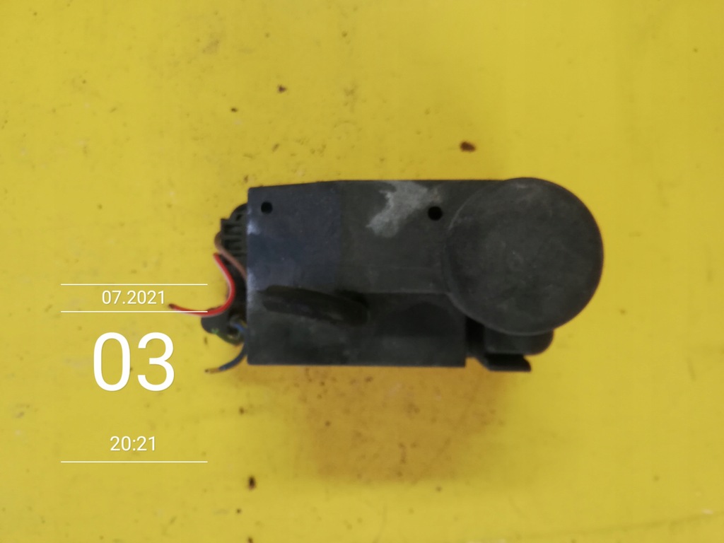 фото №1, Mercedes 124 w201 помпа центрального замка 0132006302