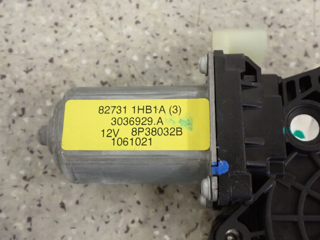 фото №5, Nissan note e12 12- підйомник скло задній правий