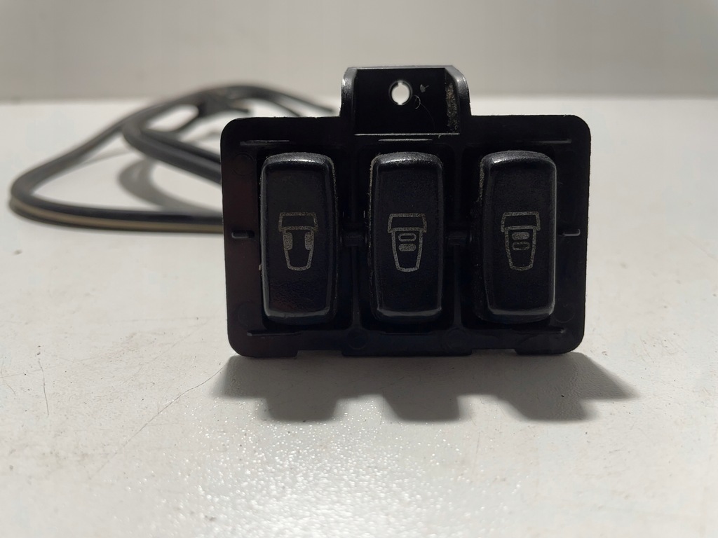 фото №1, Панель переключатель провода сиденье сиденье scania r