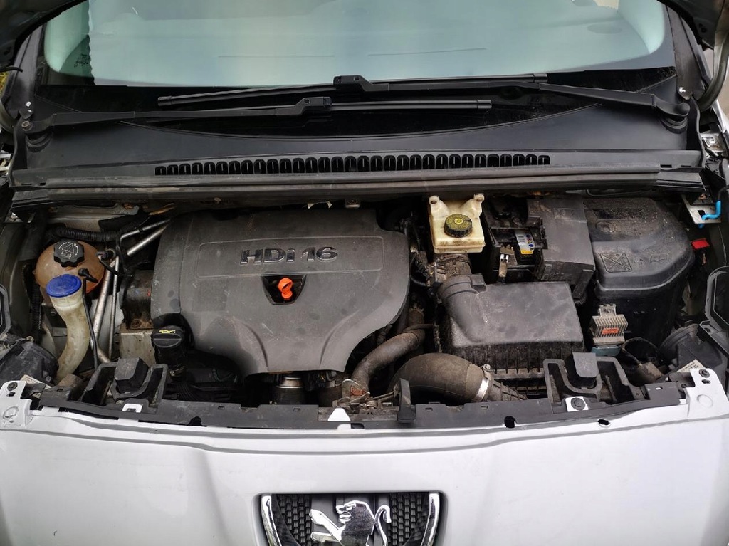 фото №8, Peugeot 5008 насос упорскування wysokiego тиску 2009 2.0l 9424a050a 968795