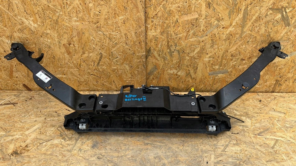 фото №1, Berlingo rifter partner proace city pas верхній з фари-окуляри