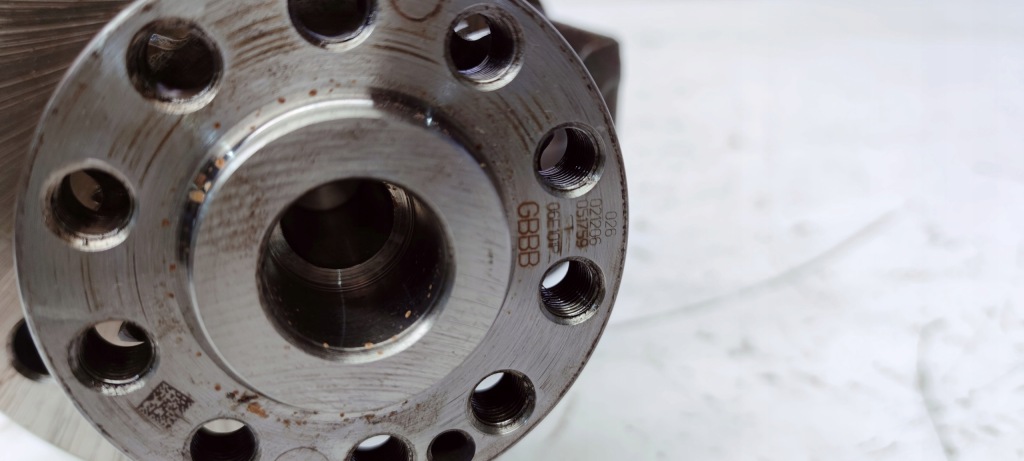 Wał коленчатый audi a4 a6 3.2 fsi auk bkh 06ep 25 с Разборки