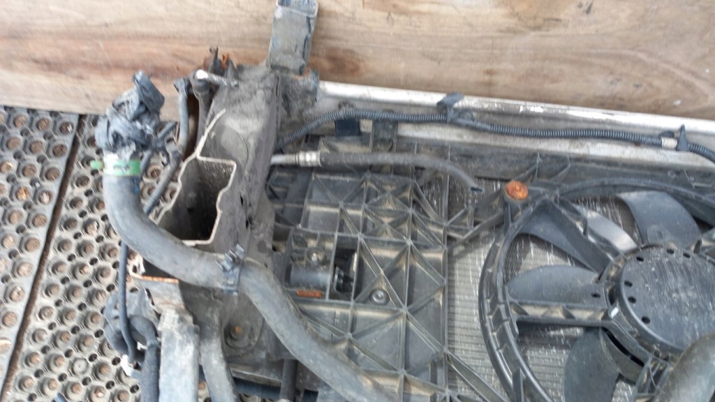 Renault megane 3 1.6b ремень передний комплект Киев