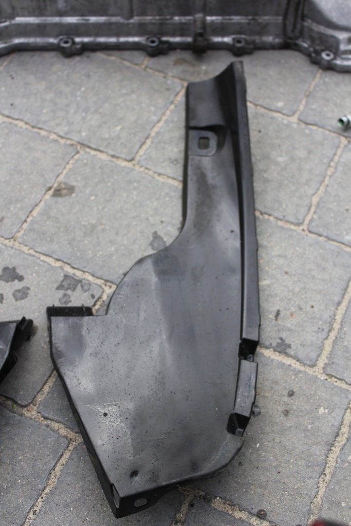 фото №1, Брызговик подкрылок левый задняя yaris ii lift 52592-52270