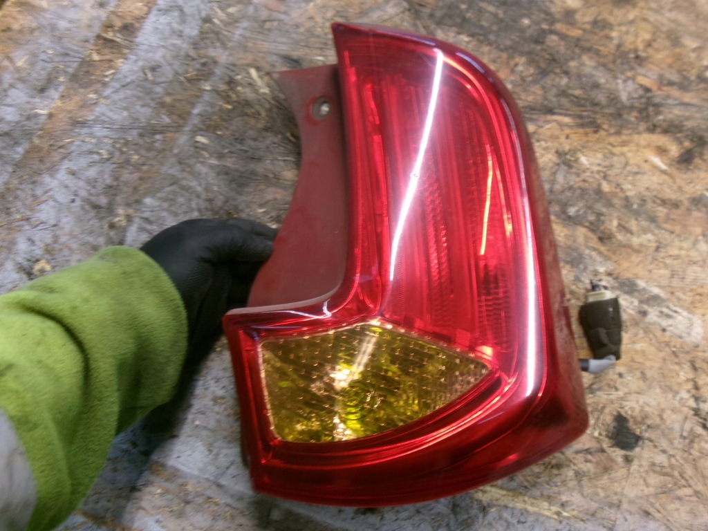 фото №1, Kia picanto ii лампа левая задняя europa