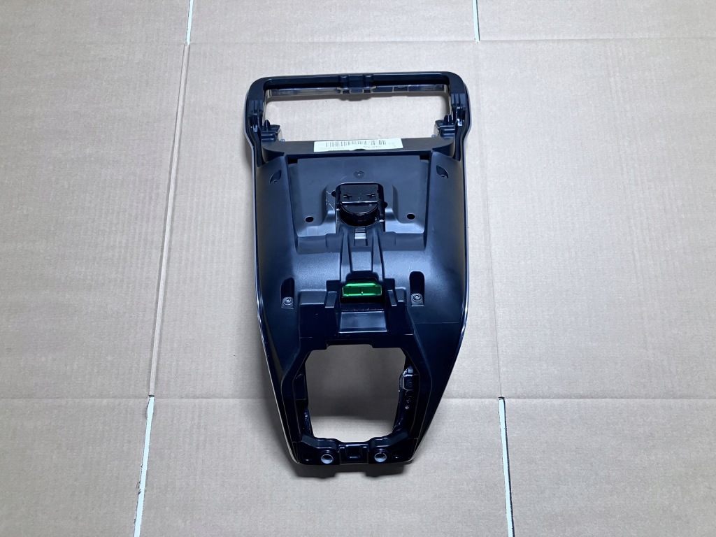 фото №4, Панель обдув volvo v40 ii r design