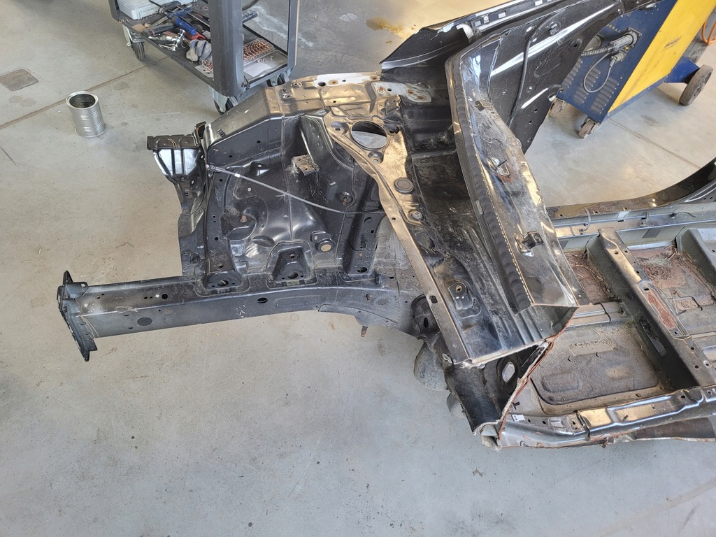 фото №6, Hyundai i40 права чверть чверть обшивка блок двигуна поріг