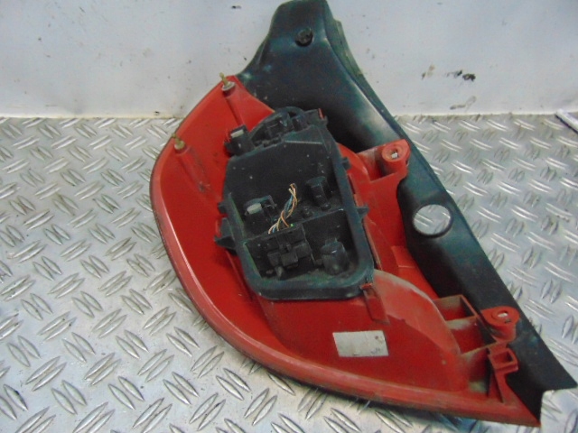 фото №3, Renault clio лампа задняя правая