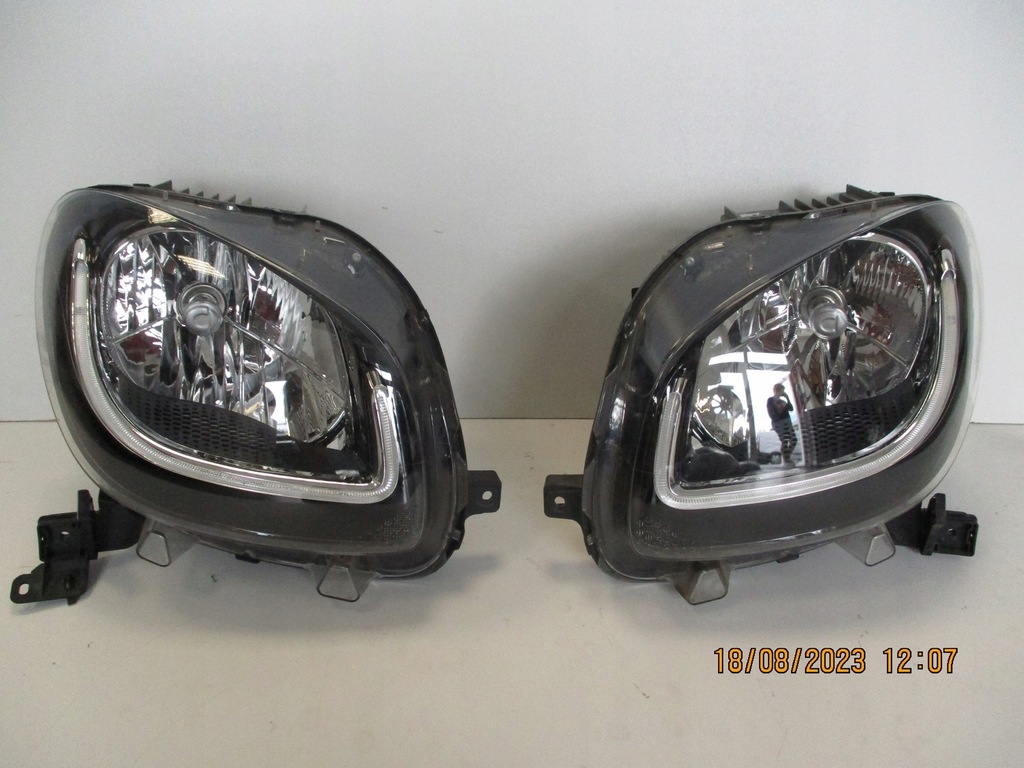 фото №1, Лампа перед smart iii a453 led ліва