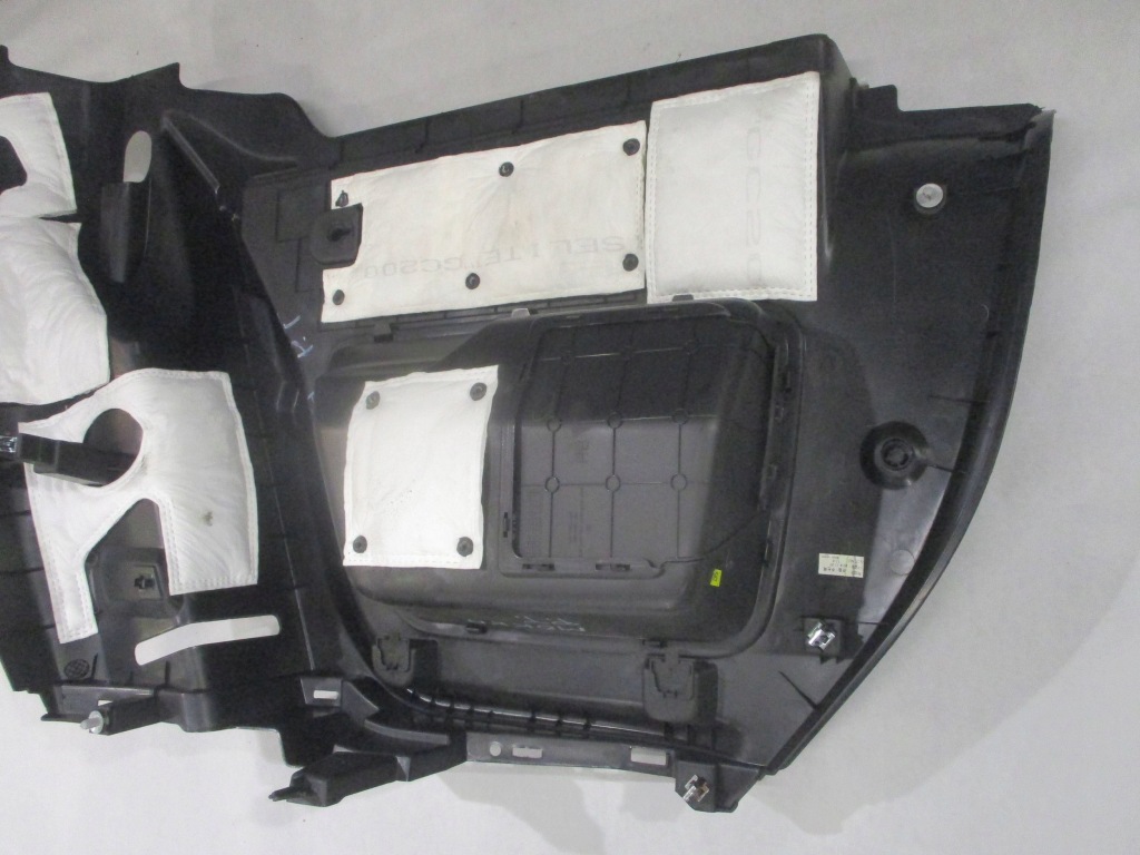 Обшивка оббивка багажника правий задній opel mokka a 95190815 Доставка