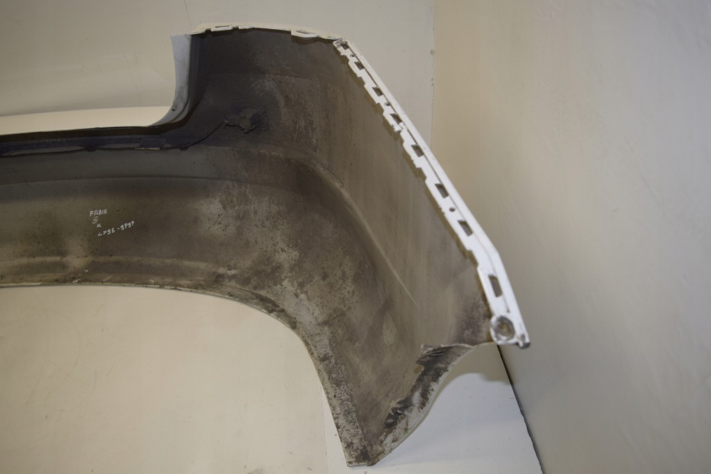 фото №10, Skoda fabia iii kombi бампер задняя задний с pdc lf9e