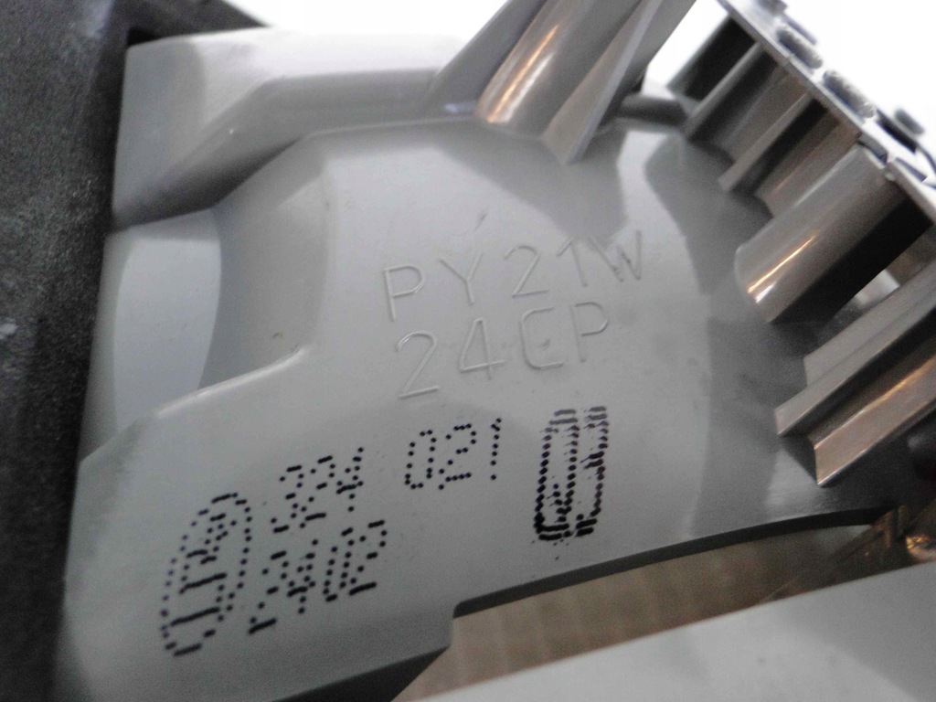 фото №8, Mercedes-benz оригинальный номер a2108206764 лампа задняя