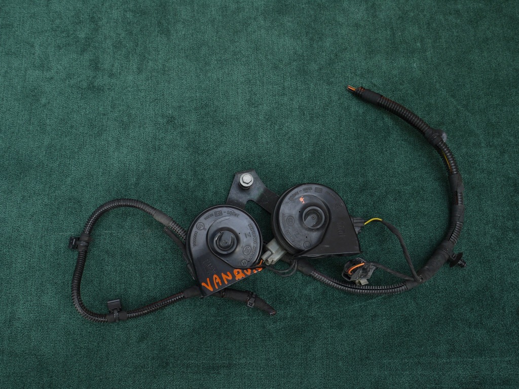 фото №1, Aston martin ad23-13a803-bb