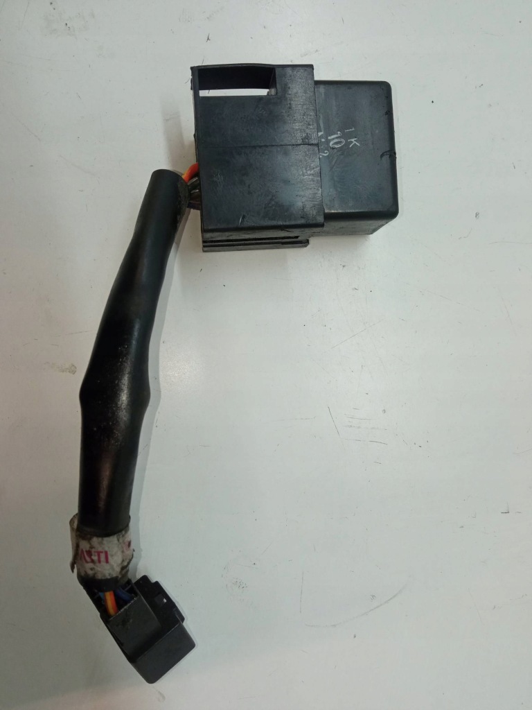 Коробка запобіжників 066500-4230 реле suzuki gsx-r600 k8, k9, l0 Оригінал