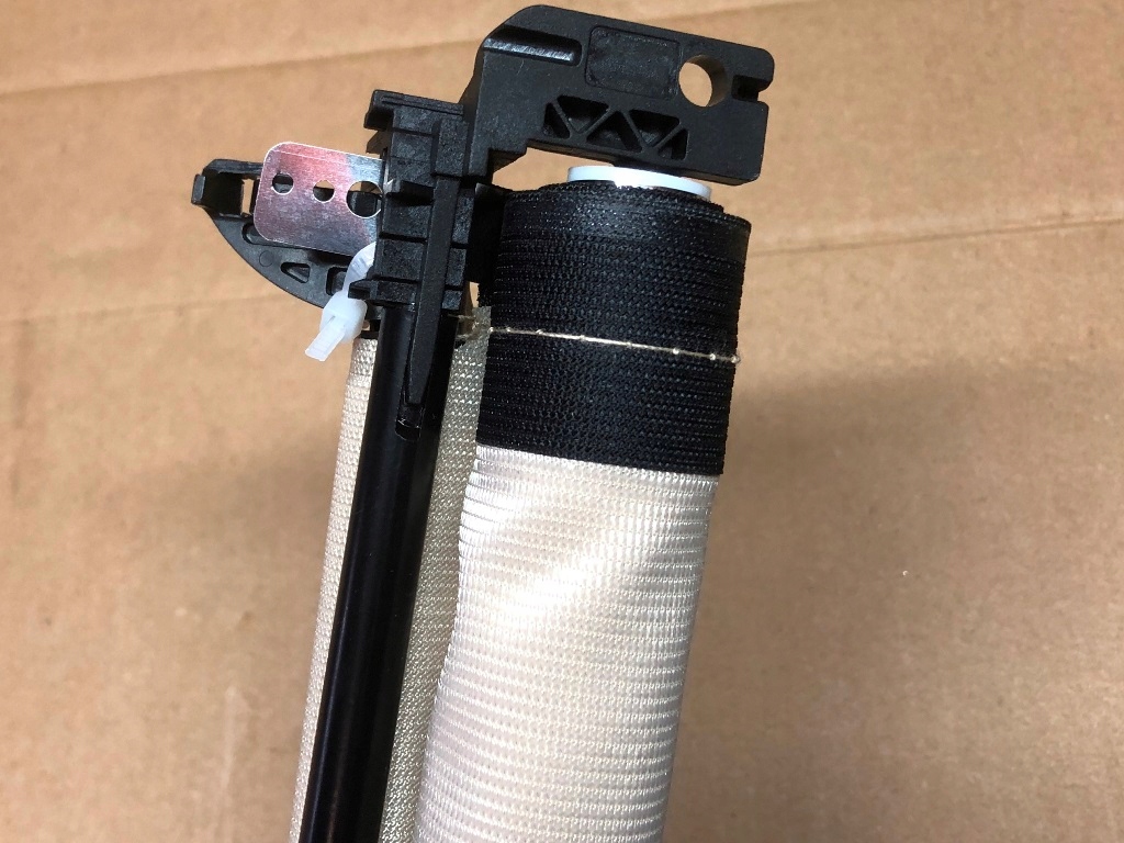 Шторка люк передняя бежевый бежевая к mercedes w213 16-23 a2137802600 Доставка