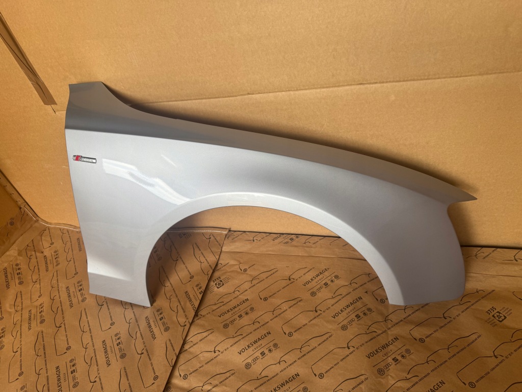 Купити Audi a5 8t s line рестайлінг  крило правий перед lz7g оригінал  2016 r