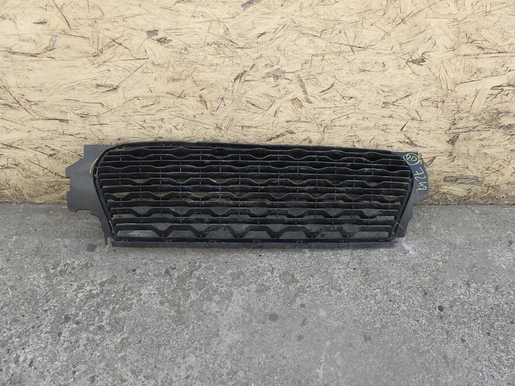 фото №1, Dacia duster ii 2 2017- решітка бампера передня